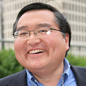 photo of Robert Okabe